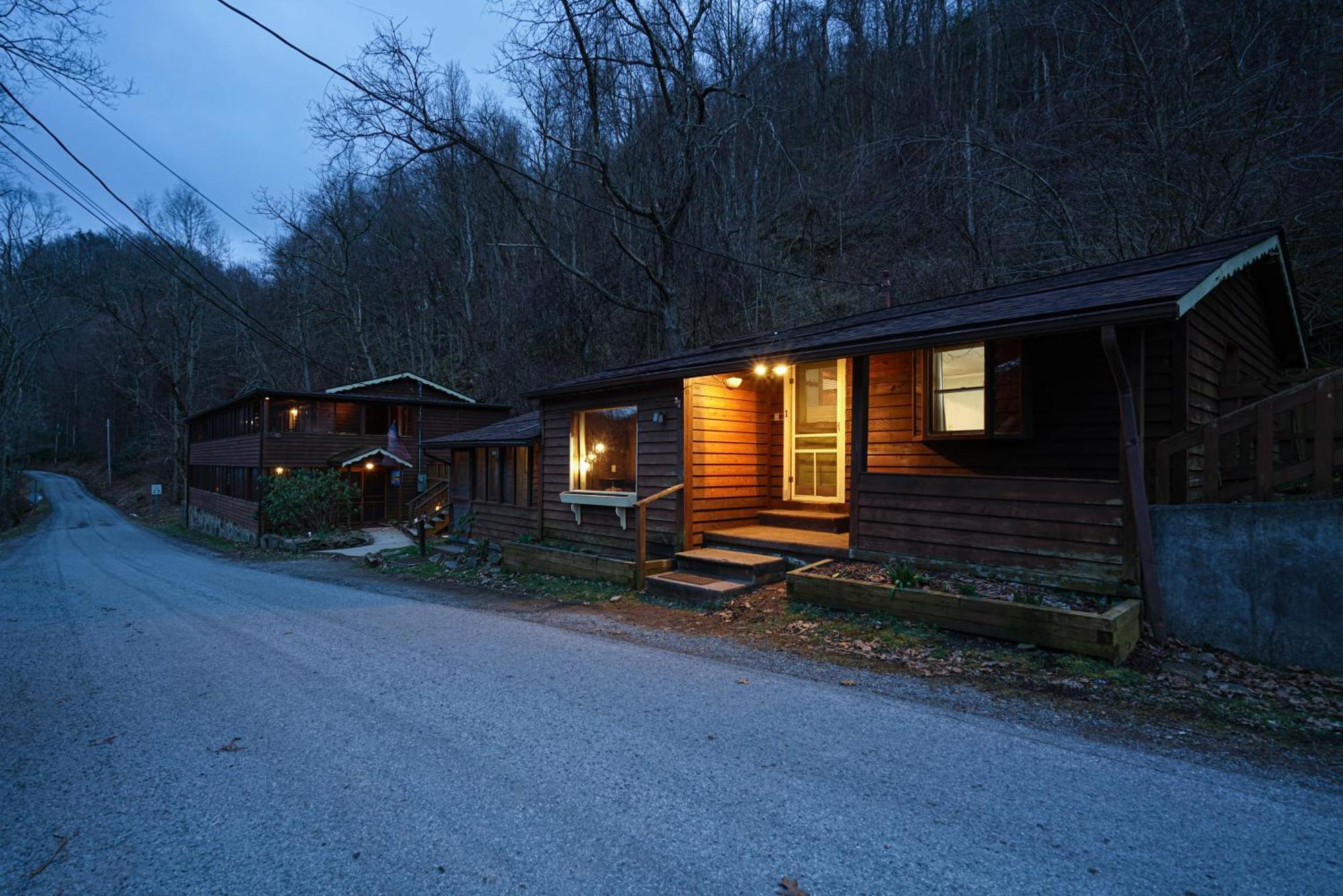 River Front Resort Elkins Esterno foto
