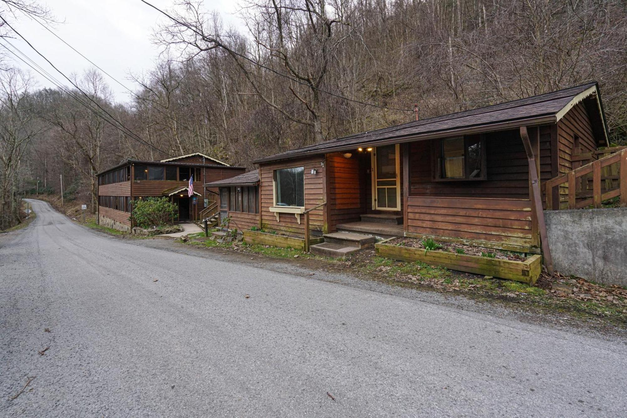 River Front Resort Elkins Esterno foto