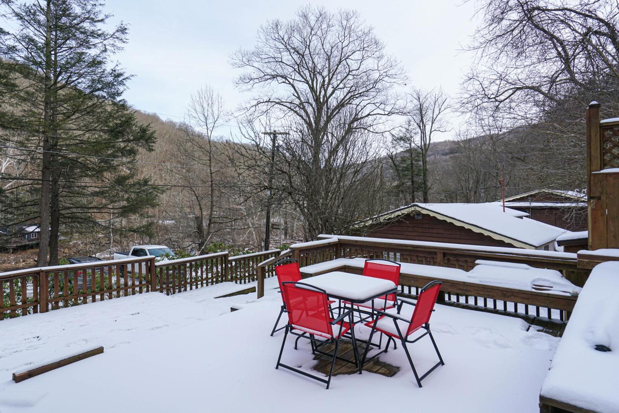 River Front Resort Elkins Esterno foto