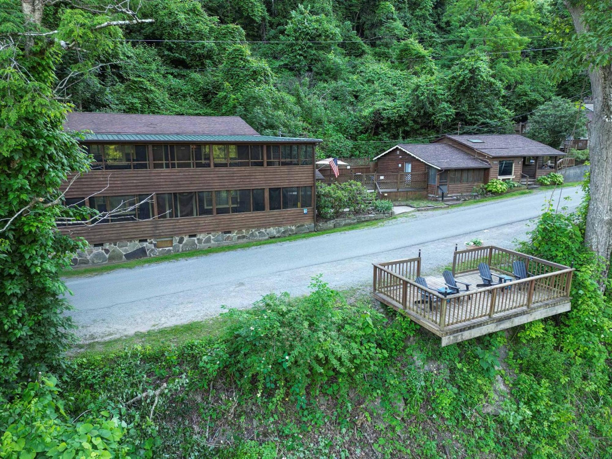 River Front Resort Elkins Esterno foto